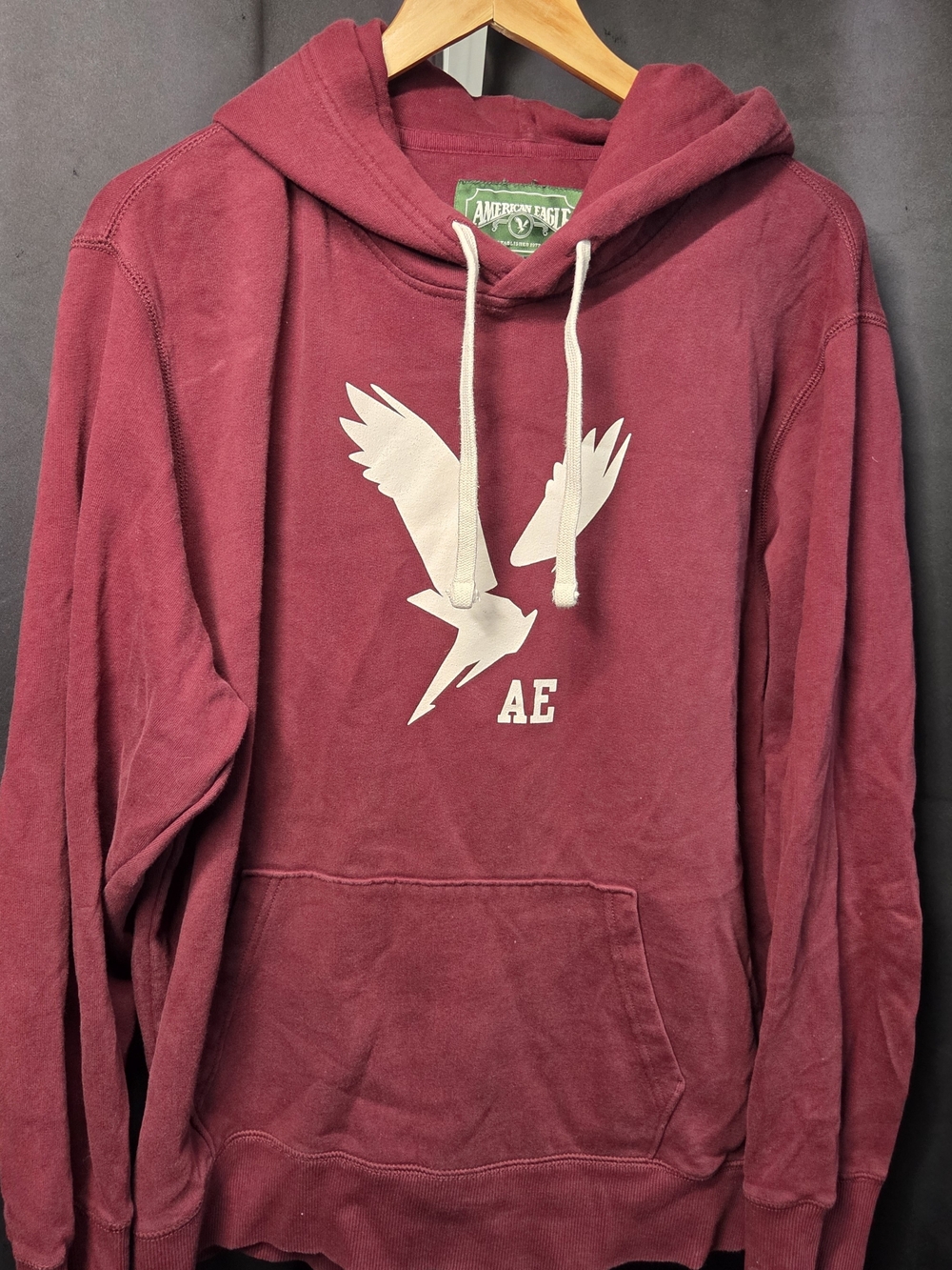 American Eagle Sweater  XL Adult Red Burgundy Hoodie Logo 699